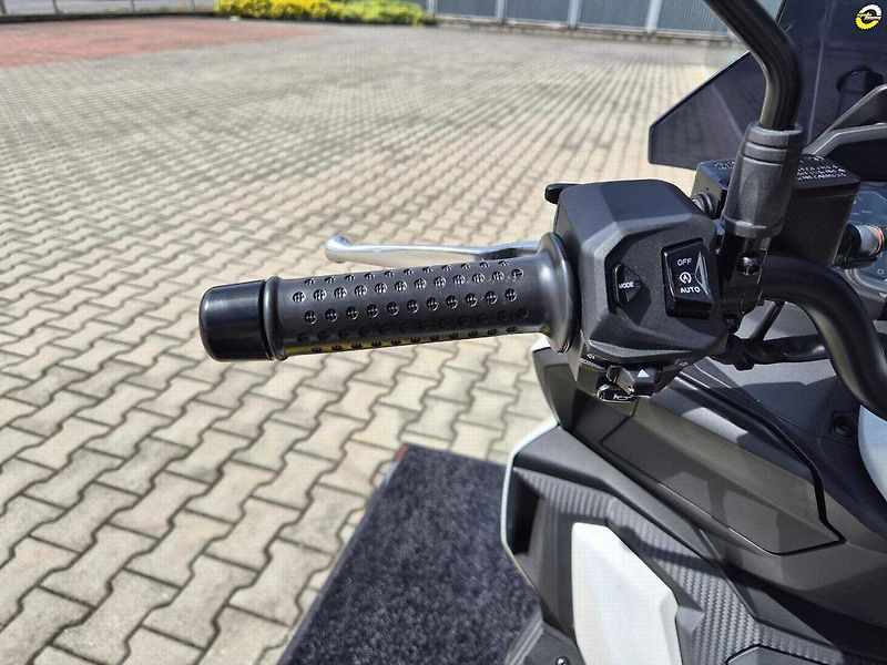 Aprilia SR GT 125 (2026) E5+ - fotka 20 z 41