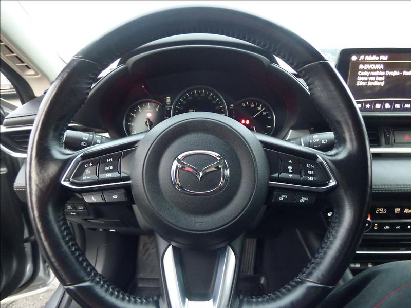 Mazda 6 2,0 Skyactiv,121kW,Bi-Xenon  S - fotka 19 z 35