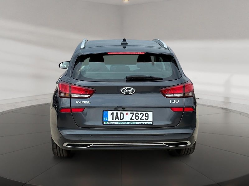 Hyundai i30 (2024) COMFORT 1.0TGDI 88kW CZ DPH - fotka 5 z 11