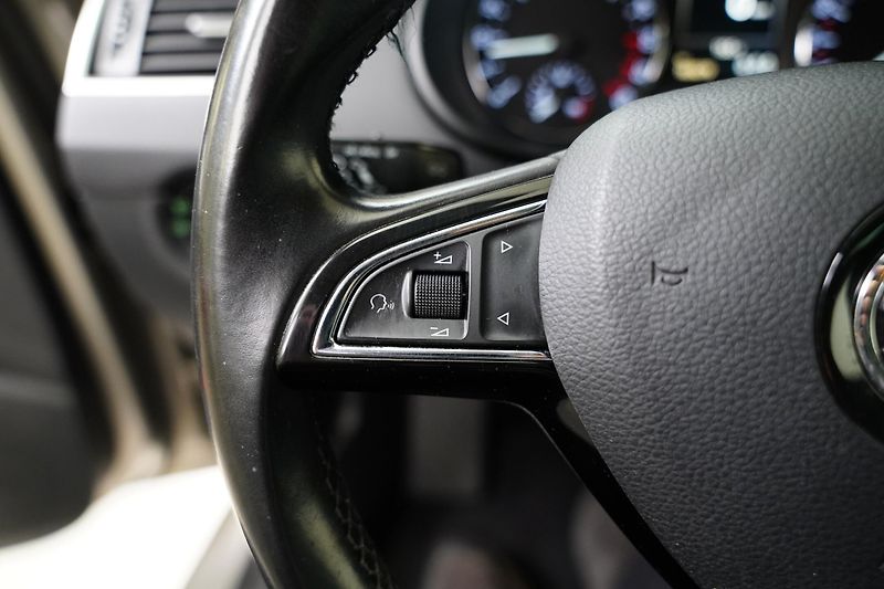 Škoda Octavia - fotka 16 z 27