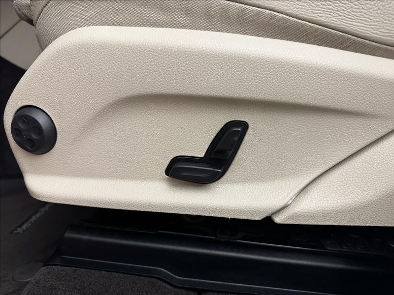 Mercedes-Benz GLC 2,1 OFFR PAK. VZDUCH EXCLUSIVE - fotka 37 z 51