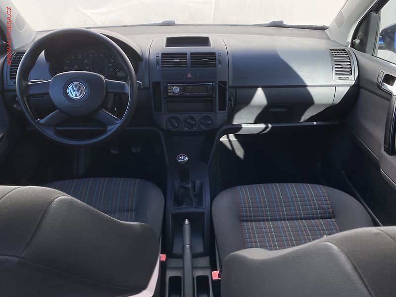 Volkswagen Polo (2006) 1.2 i, Klima - fotka 8 z 15
