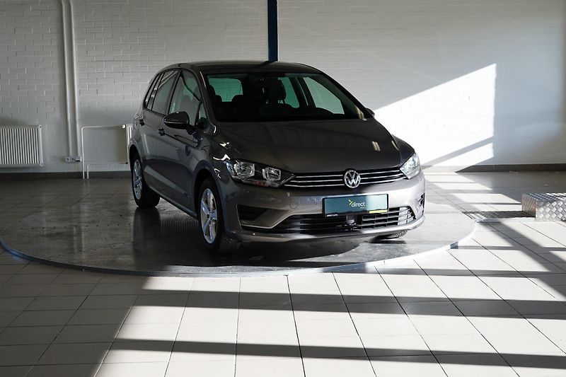 Volkswagen Golf Sportsvan - fotka 8 z 24
