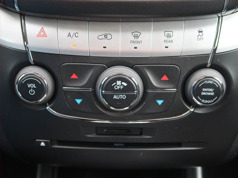 Fiat Freemont (2016) 2.0 MultiJet, 4X4, Automat - fotka 12 z 22