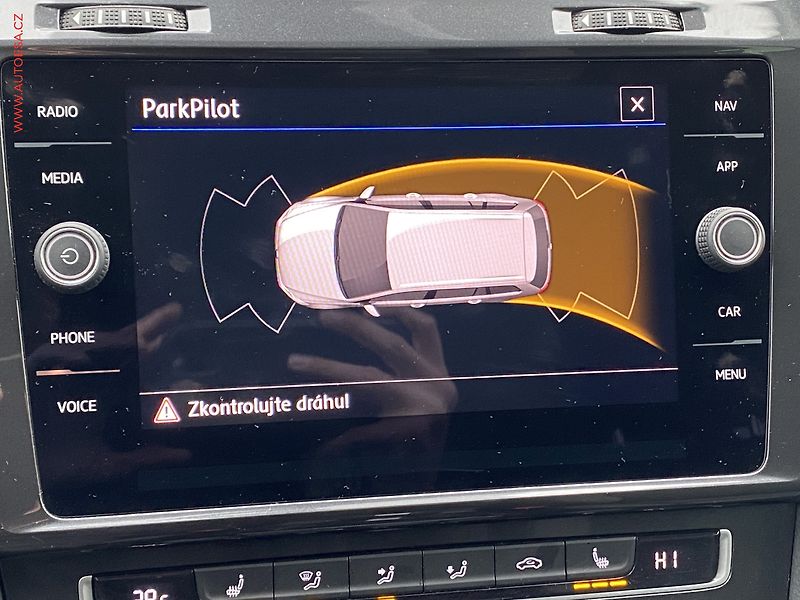 Volkswagen Golf (2019) 1.6 TDi, Comfortline, DSG - fotka 16 z 17