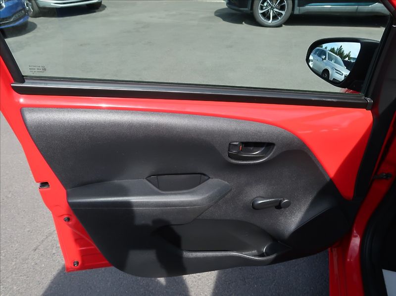 Toyota Aygo 1,0 i,NovéČR,klima,38tkm - fotka 19 z 21