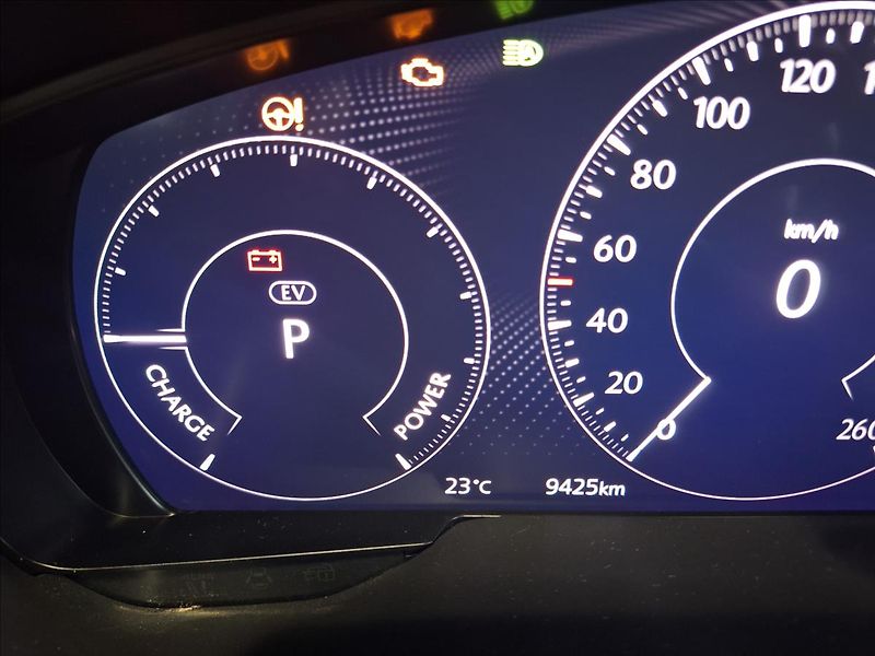 Mazda CX-80 2.5 e-SKYACTIV PHEV 327ps 8AT - fotka 11 z 18