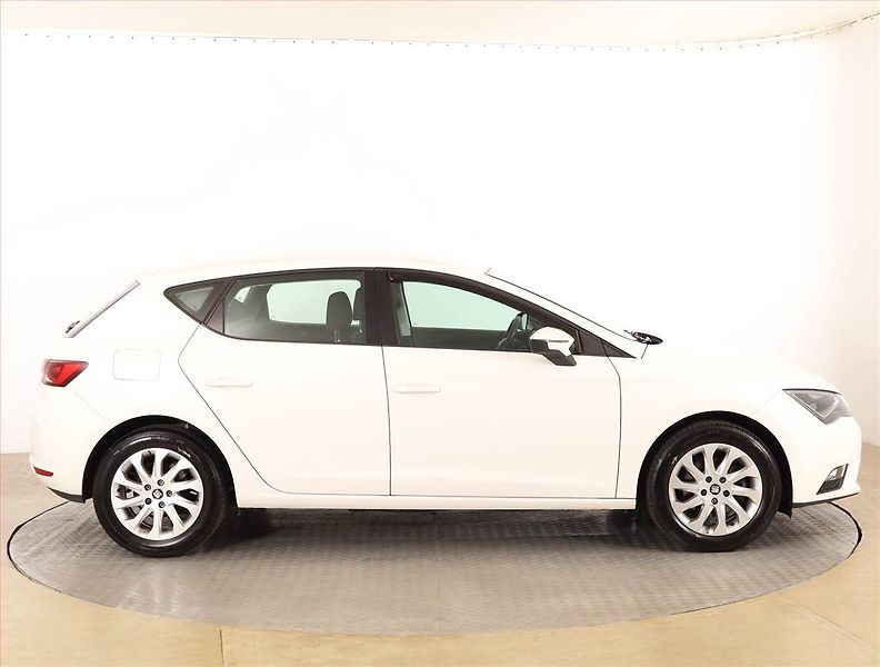 Seat Leon (2016) 1.4 TSI, Tempomat - fotka 6 z 16