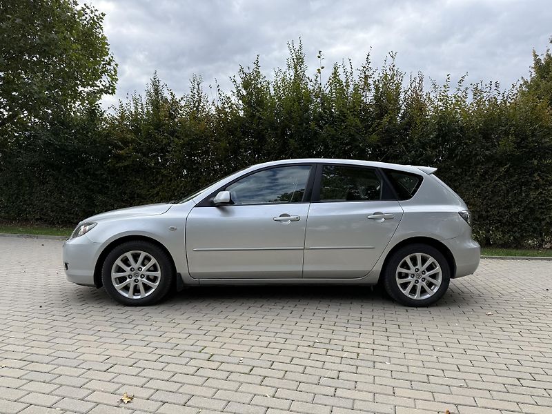Mazda 3 2.0 Sport Active - fotka 5 z 30