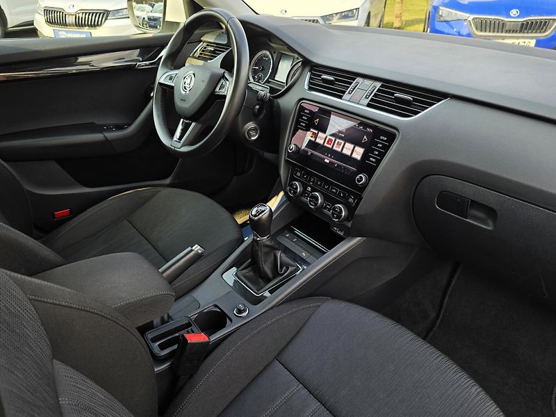 Škoda Octavia 2.0TDI 110KW STYLE FULL LED ČR - fotka 18 z 33