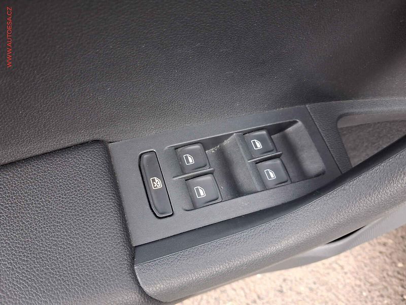 Škoda Octavia (2014) 2.0 TDi, Ambition, TZ - fotka 13 z 14