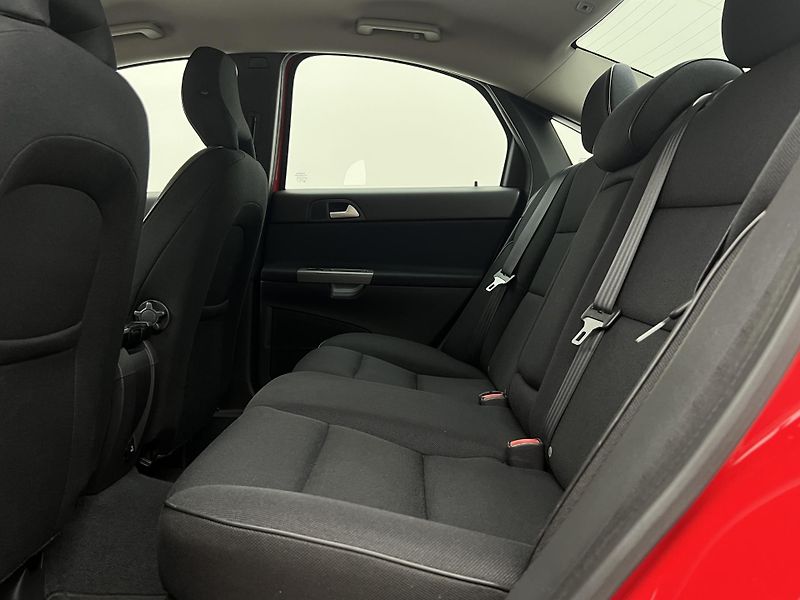 Volvo S40 CZ PARK. SENZORY - fotka 6 z 33
