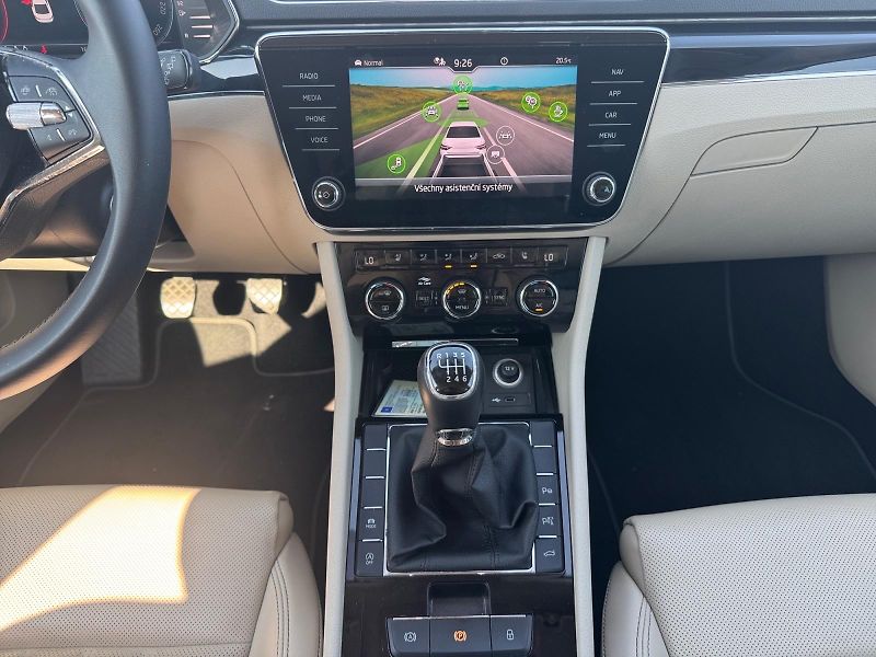Škoda Superb (2023) L&K 2.0TDI 110kW TAŽNÉ CZ DPH - fotka 10 z 11