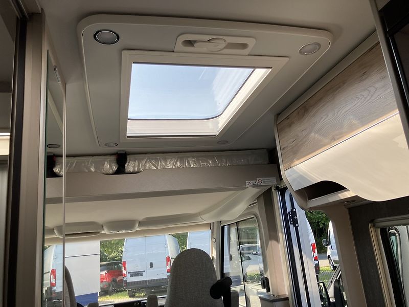Hymer Exsis I 474 volné od 1.10.26 - fotka 20 z 25
