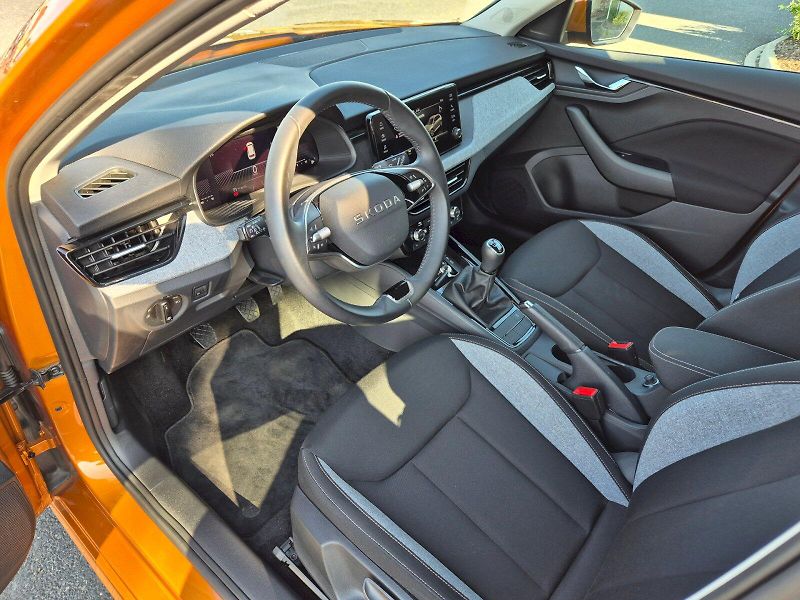 Škoda Kamiq (2025) Selection 1.0TSi 85kW 6°manuál - fotka 12 z 25