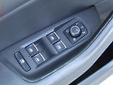 Volkswagen Passat (2018) 2.0TDi, 2.maj,ČR, R-Line, DSG - náhled 11