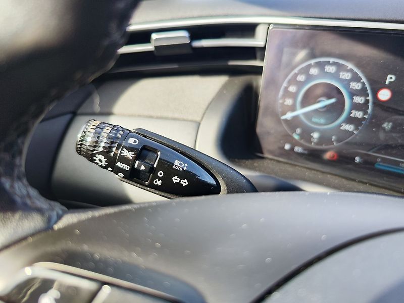 Hyundai Tucson 1.6 T-GDI/132kW Smart DCT MHEV - fotka 26 z 30