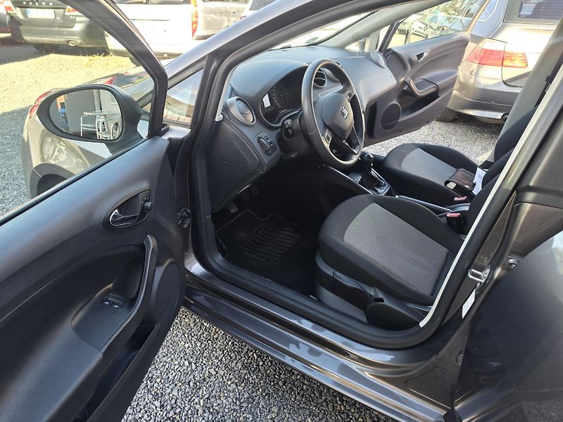 Seat Ibiza 1.2 TSI  - fotka 11 z 27