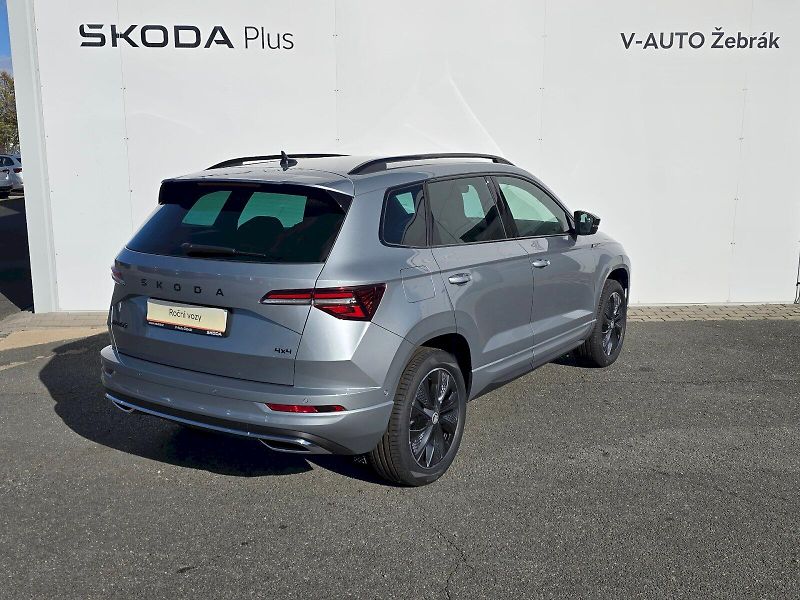 Škoda Karoq (2026) SPORTLINE 4X4 TDI 2.0/110KW A7 - fotka 2 z 35