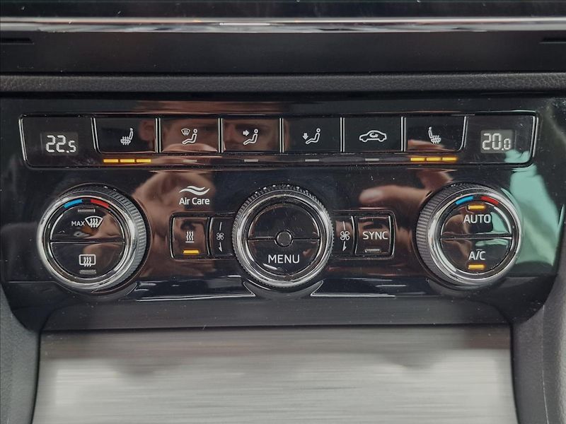 Škoda Superb 2.0TDI 147kW 4x4 DSG Style,ČR - fotka 32 z 50