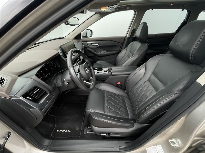 Nissan X-Trail 1,5 e-POWER e-FORCE AWD TEKNA+ - fotka 4 z 24