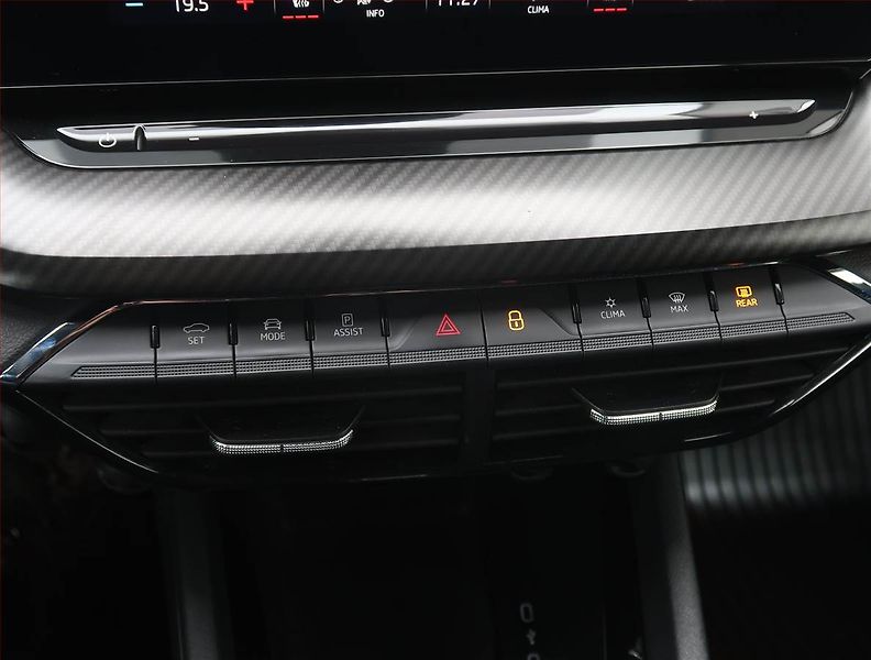 Škoda Octavia (2021) RS 2.0 TSI - fotka 19 z 32