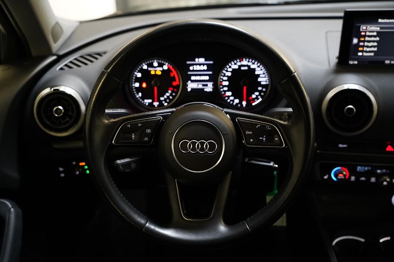 Audi A3 - fotka 18 z 28