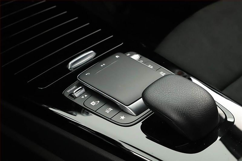 Mercedes-Benz CLA (2021) 200 - fotka 21 z 21