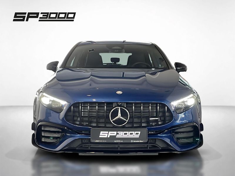 Mercedes-Benz Třídy A 45 S AMG 4Matic+ Akrapovič - fotka 7 z 27