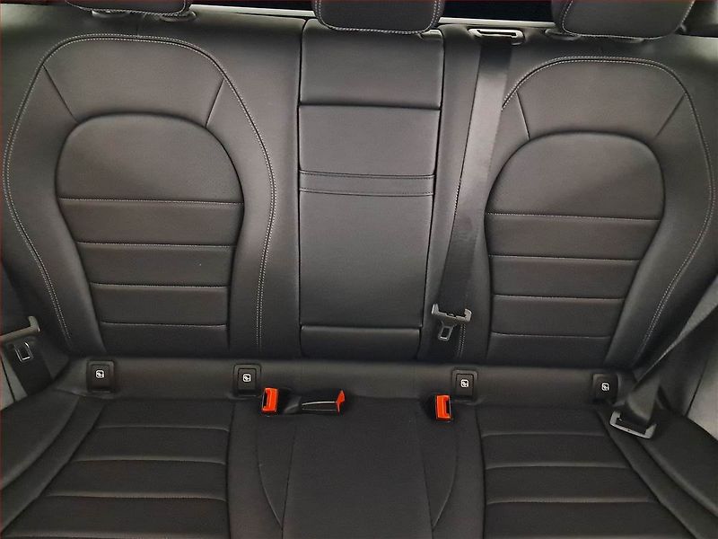 Mercedes-Benz EQC (2022) 400 4MATIC, SoH 96% - fotka 10 z 20