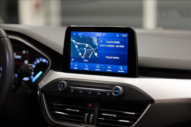 Ford Focus 1,5 TDCi NAVI VÝHŘEV VOLANTU - fotka 13 z 23