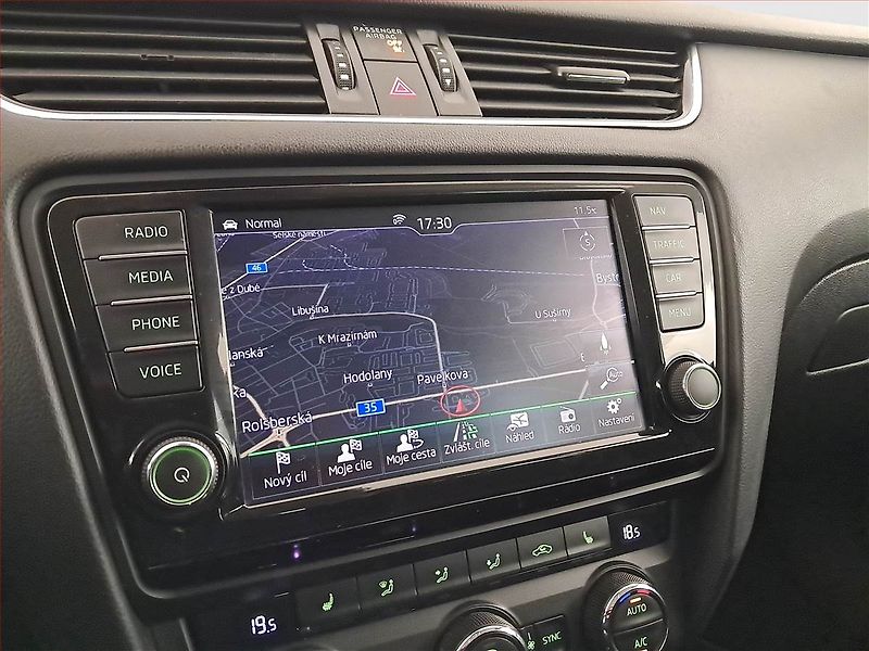 Škoda Octavia (2016) Scout 2.0 TDI, 4X4, Automat - fotka 20 z 22