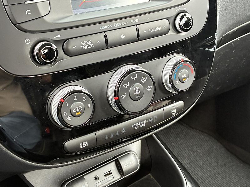 Kia Soul 1.6 GDI 97kW AT Exclusive - fotka 19 z 20