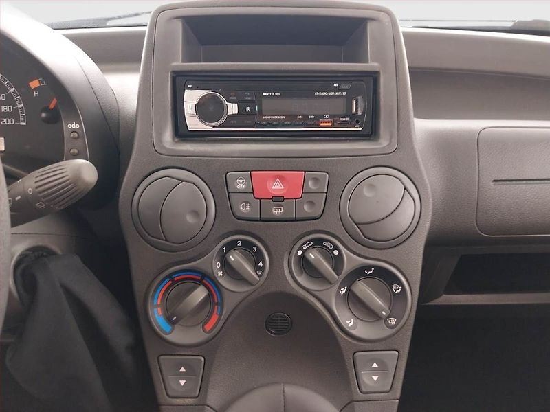 Fiat Panda (2008) 1.1, po STK, plně pojízdný - fotka 12 z 17