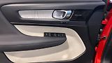 Volvo XC40 PLUS BRIGHT, B4 FWD, 145+10 kW - náhled 31
