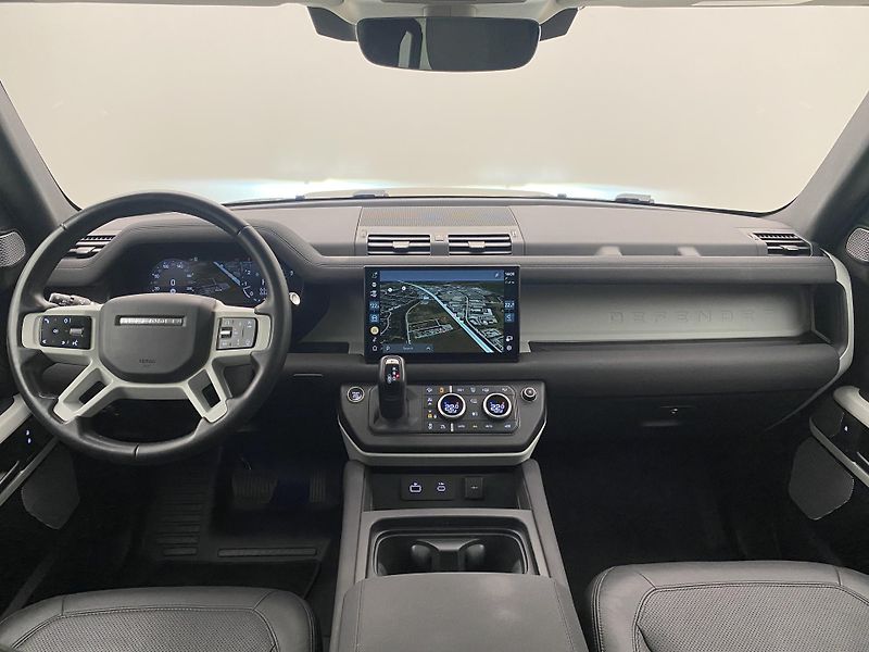 Land Rover Defender 130 D300 SE AWD AUT CZ 8míst - fotka 2 z 54