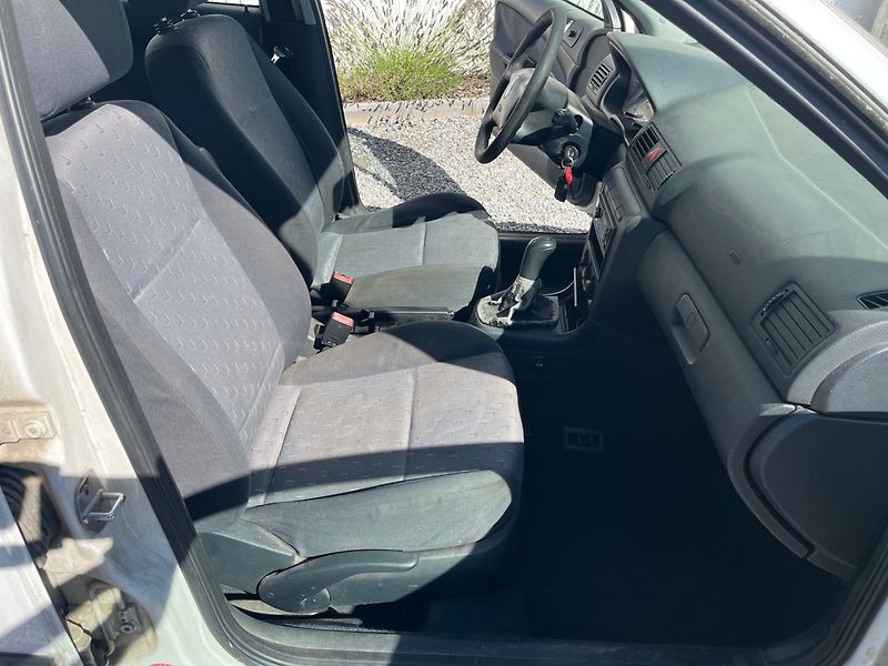 Škoda Octavia (2003) 1.9 TDI Tažné,nová STK - fotka 12 z 14