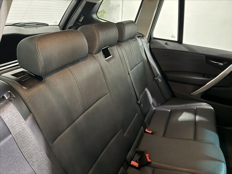 BMW X3 2,0   20D XDRIVE AUTOMAT - fotka 27 z 43