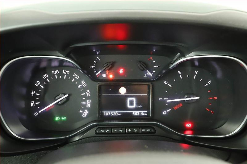 Citroën Berlingo (2020) Feel 1.5 BlueHDi, 5Míst, ČR - fotka 9 z 14