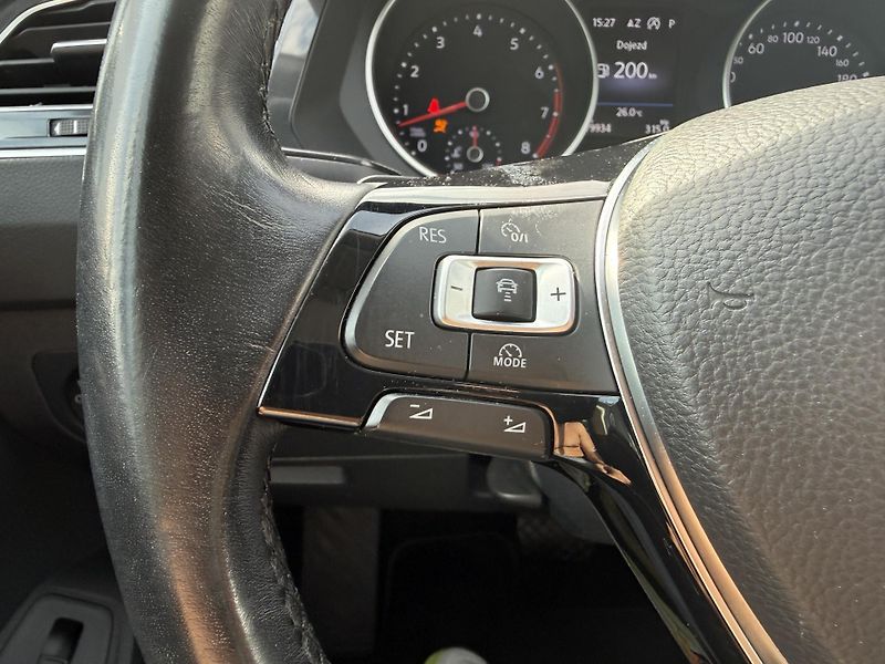 Volkswagen Tiguan (2017) 1.4 TSI 4x4 ser.knížka - fotka 22 z 29