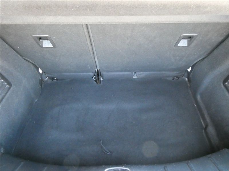 Citroën C3 1,2 i 60kW klima,závěs,2x kola - fotka 21 z 41
