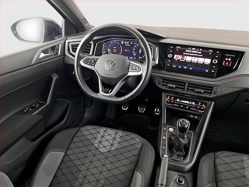 Volkswagen Taigo (2024) 1.0 TSI - fotka 7 z 19