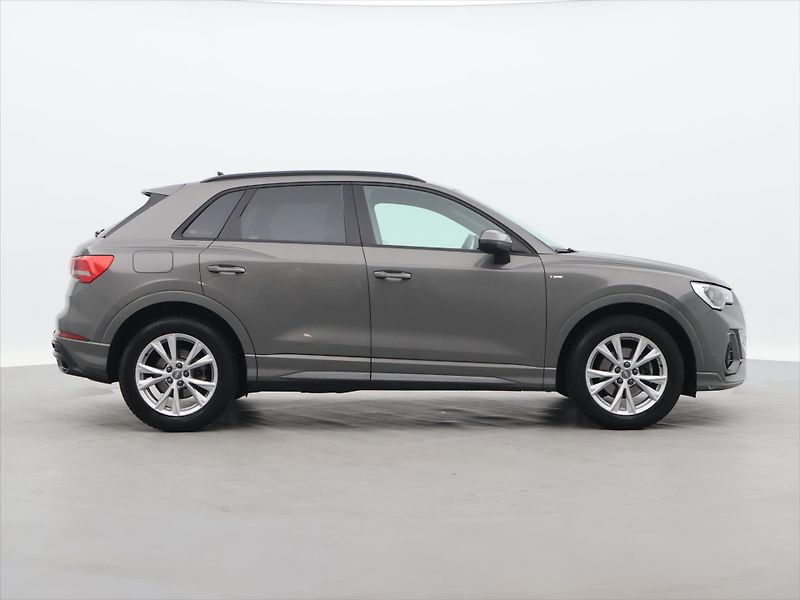 Audi Q3 2,0 35TDI  S-tronic CZ S-line - fotka 8 z 39