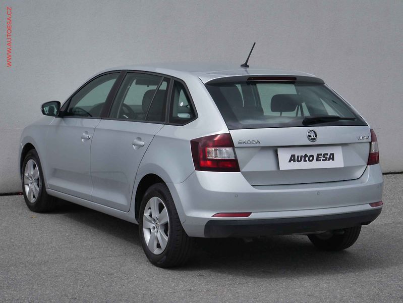 Škoda Rapid (2018) 1.0 TSI, 2.maj,ČR, AC - fotka 6 z 21