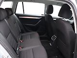 Škoda Octavia 1,6 TDI 85kW Ambition 4x4 CZ - náhled 12
