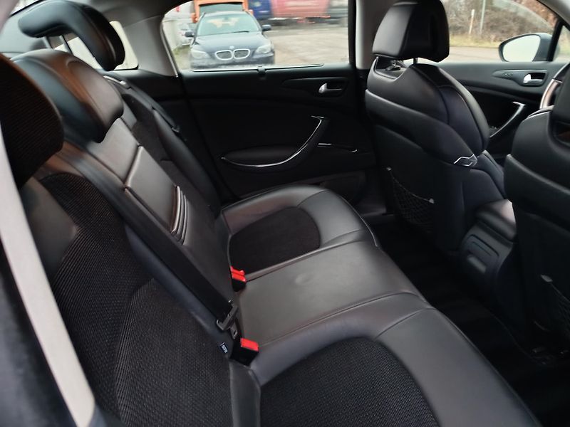 Citroën C5 (2011) 1.6i Automat - fotka 40 z 43