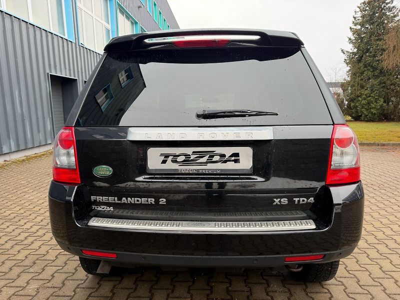 Land Rover Freelander 2 2,2TD4  4WD / servis.kn. - fotka 4 z 32