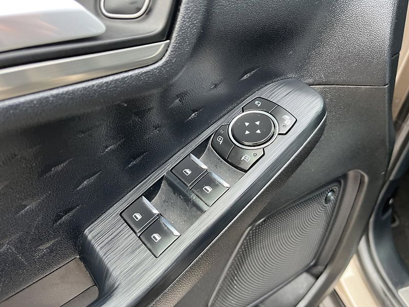 Ford Kuga (2020) 1.5 110kw, ČR, 1. maj - fotka 21 z 25