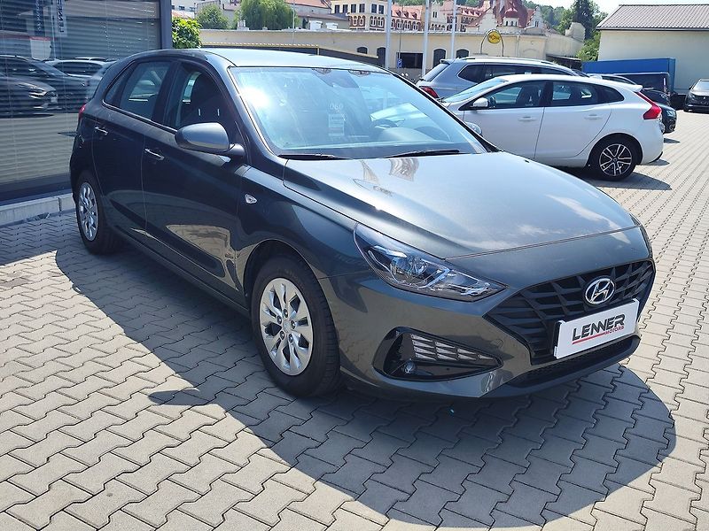 Hyundai i30 1.5i/81kW Start Plus - fotka 3 z 24