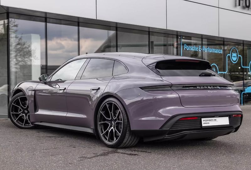 Porsche Taycan Sport Turismo ACC 360 BOSE Mat - fotka 4 z 20